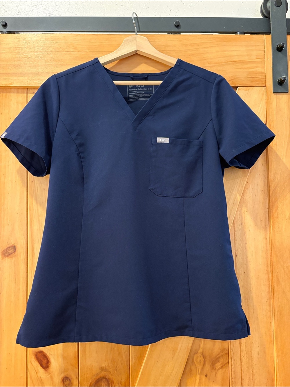 Figs Navy Medium Slim Fit Catarina Scrub Top